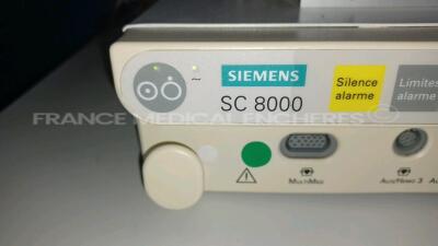 Lot of 4 x Siemens Patient Monitoring Base Systems SC 8000 - YOM 2003 - S/W VF4.3-W - w/ 3 x Acer Monitors AL1717 F - YOM 2007 (All power up - Missing monitor for one unit - French Language - See Pictures) *5493195752/5493197750/5493195253/5493195155* - 14