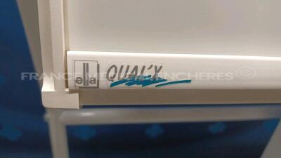 Lot of 1x Ella Negatoscope Qual’x - on stand and 1x Ella Negatoscope NHQ3I (Both power up) *24120002/923352* - 5