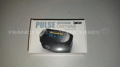 Lot of 50 x IMDK Fingertip Oximeter Pulse C101A2 (Unused - New - See Pictures)