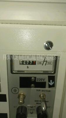 Siemens-Elema AB Ventilator SV 900D - Count 64777 Hours (Powers up) *110375* - 7