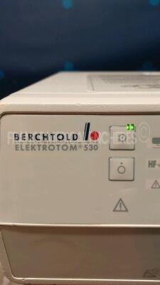 Berchtold Electrosurgical Unit Elektrotom 5305Powers up) *e10034* - 5