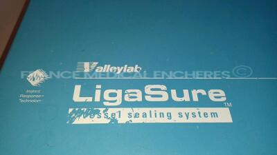 Valleylab Vessel Sealing System LigaSure-8 (Powers up) *L1E2576V* - 5