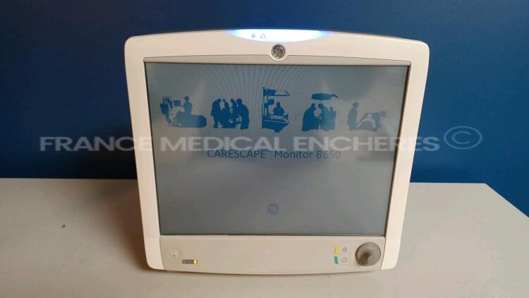 GE Patient Monitor Carescape B650 - YOM 2012/12 - w/ 1 x GE Module E-PSMP-01 - YOM 2012/12 (Powers up - French Language - See Pictures) *SEW12504780HA/6931236*