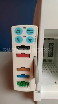 GE Patient Monitor Carescape B650 - YOM 2012/12 - w/ 1 x GE Module E-PSMP-01 - YOM 2012/11 (Powers up - French Language - See Pictures) *SEW12504794HA/6918462* - 5