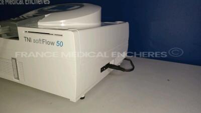 TNI Medical Nasal Cannula Ventilator/ Clinical Humidifier softFLOW 50 - YOM 11/2020 - S/W v2.23 (Powers up - French Language) *38100109* - 2