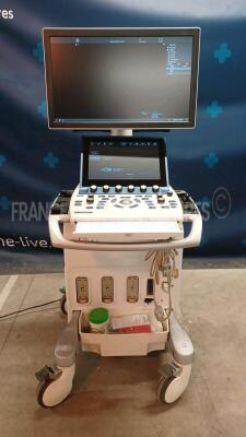 GE Ultrasound Vivid S60N - YOM 2019 - S/W 202.21.4 - in excellent condition - tested and controlled by GE Healthcare - Ready for clinical use - Options - Tissue Tracking - VG Contrast - View-X - AFI Automated Functional Imaging - 2D Auto EF - Intima Media