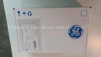 GE Healthcare Ultrasound Versana Essential VA - YOM 03/2019 - Version R1.0.0 - in excellent condition - tested and controlled by OEM - Ready for clinical use - w/ 1 x GE Transducer C2-5-RS - YOM 2019 and 1 x GE Transducer L6-12-RS - YOM 2023 (Powers up - - 13