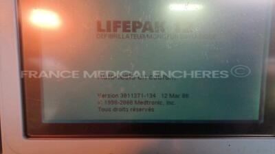 Medtronic/Physio-Control Defibrillator/Monitor Lifepak 12 - YOM 2005 - S/W 3011371-134 - User Test Passed - Multilingual Device - Missing Paddles - w/ 1 x ECG Leads and 1 x SPO2 Sensors and 1 x Cuff (Powers up - Slight Scratches - Batteries not included - - 4