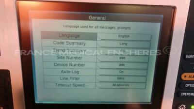 Medtronic/Physio-Control Defibrillator/Monitor Lifepak 12 - YOM 2005 - S/W 3011371-134 - User Test Passed - Multilingual Device - Missing Paddles - w/ 1 x ECG Leads and 1 x SPO2 Sensors and 1 x Cuff (Powers up - Slight Scratches - Batteries not included - - 5