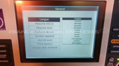 Medtronic/Physio-Control Defibrillator/Monitor Lifepak 12 - YOM 2009 - S/W 3011371-134 - User Test Passed - Multilingual Device - Missing Paddles - w/ 1 x Battery Charger - YOM 2009 and 1 x ECG Leads and 1 x SPO2 Sensors and 1 x Cuff (Powers up - Slight S - 5