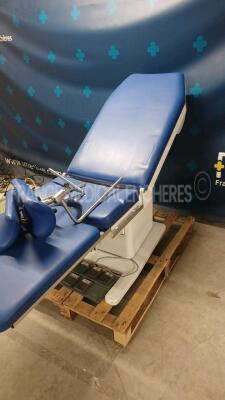 Medifa Gynecology Examination Chair 400330 (Powers up) *7835* - 2