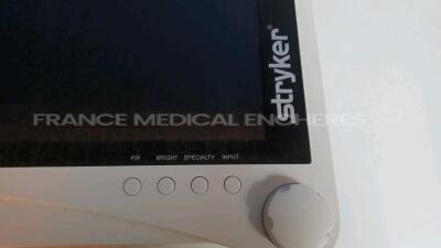 Stryker LED Display Monitor Vision Pro - YOM 08/2016 (Untested - Missing Power Supply - See Pictures) *VPD266H0576* - 4