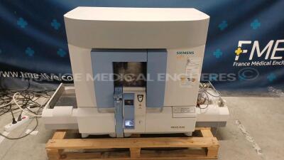 Siemens Hematology Analyzer Advia 2710i -YOM 2013 (Powers up) *IR115218833* INV LOC181106