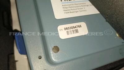 Lot of 3 x Philips Defibrillators Heartstart FR2+ w/ 3 x Philips Batteries (All power up - French Language) *0309299372/1011890798/0603094766* - 7