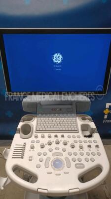 GE Ultrasound Voluson S8 BT18 - YOM 2020 - S/W 18.0.12.450 - Options - Advanced 3D/4D Package - HDlive - Advanced VCI - SonoAVC - Vocal II - XTD - Anatomical M-Mode - Scan Assistant - IOTA LR2 - IOTA Simple Rules - DVD USB Recorder - IEC62359 Ed.2 - BT Ac - 5