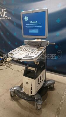 GE Ultrasound Voluson S6 BT15 - YOM 2015 - S/W 15.0.1 - Options - DICOM - IOTA LR2 - BT Activation (Powers up) *294129SU9* - 3