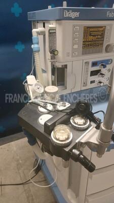 Drager Ventilator Fabius GS - YOM 2006 - S/W 3.35 fully functional (Powers up) *arxc0076* - 7