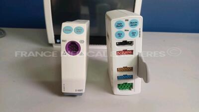 GE Patient Monitor Carescape B450 - YOM 2016/05- w/ 1 x GE Module E-NMT-00 - YOM 2008/10 and 1x GE Module E-PSMP-01 with Cuff - ECG Leads and SPO2 Sensor (Powers up - French Language - See Pictures) *SNE16200008HA/6461491/8035406* - 3