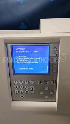 Biomerieux Microbiological Analyzer Vitek 2 YOM 2015 (Powers up) *VTK4044* - 2