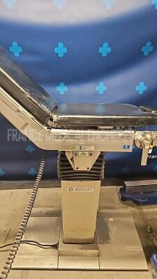 Maquet Operating table 1140.10AN with remote control (Powers up) - 7