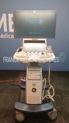 GE Ultrasound Logiq P9 - YOM 08/2015 - S/W R1 - Options - DICOM - TVI - EIM auto - BFlow w/ GE Probe 9L-RS - YOM 2016/10 Powers up) *299676SU7*