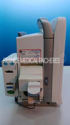 GE Patient Monitor Carescape B650 -YOM 2010 - w/ E-PSM-00 Module and E-CAIO-00 module (Powers up) *SEW10467199HA* - 2