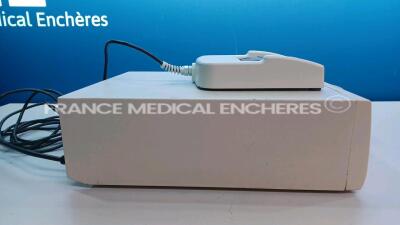 Olympus Endoscopic Flushing Pump AFU-100 - YOM 2008 w/ Footswitch IPX8 (Powers up) *17421W23-108* - 3