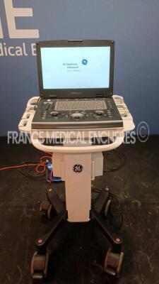 GE Ultrasound Versana Active - YOM 2020 - S/W R1.0.11 w/ GE Probe 4C-RS - YOM 2019/12 (Powers up) *6054229WX0*