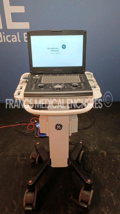 GE Ultrasound Versana Active - YOM 2020 - S/W R1.0.11 w/ GE Probe 4C-RS - YOM 2019/12 (Powers up) *6054229WX0*