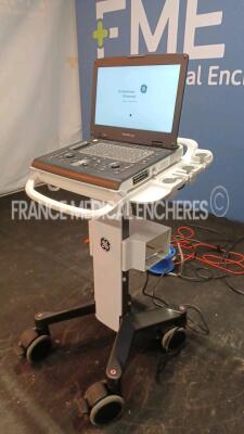 GE Ultrasound Versana Active - YOM 2020 - S/W R1.0.11 w/ GE Probe 4C-RS - YOM 2019/12 (Powers up) *6054229WX0* - 3