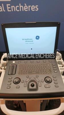 GE Ultrasound Versana Active - YOM 2020 - S/W R1.0.11 w/ GE Probe 4C-RS - YOM 2019/12 (Powers up) *6054229WX0* - 4