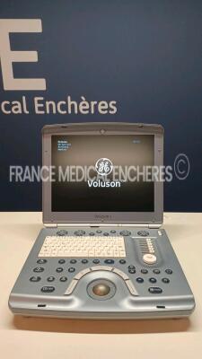 GE Ultrasound Voluson i BT 14 - YOM 01/2015 - S/W 14.0.0.46 - Options - SonoNT - BT Activation w/ GE Probe 9L-RS - YOM 2009/10 (Powers up) *B05321*