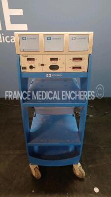 Covidien Electrosurgical Unit Force Triad -YOM 02/2008 -S/W 4.00 (Powers up) *T8B372E*