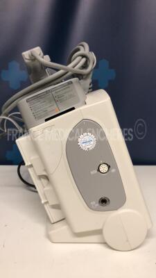 Philips Defibrilator Heartstart MRX - YOM 2010 - S/W F.03.07 w/ Philips Paddles and Philips Battery M3539A and Philips Battery M3538A (Powers up) - 3