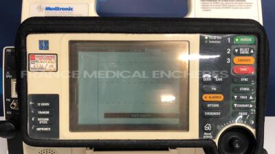 Medtronic Defibrillator Lifepak 12 - YOM 2006 w/ ECG sensor (Powers up) - 7