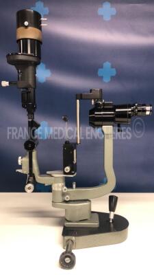 Haag Streit Slit Lamp B900 - YOM 2005 w/ binoculars X10 and Bobes tonometer - 3