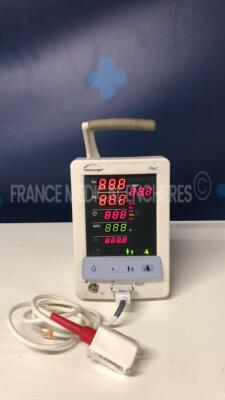 Mindray Vital Signs Monitor Duo - no power cable (Powers up)