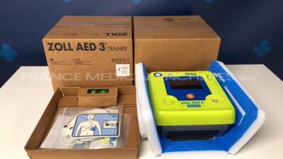 Lot of 2 ZOLL Defibrilator AED 3 Trainers original box never used - Italian Language