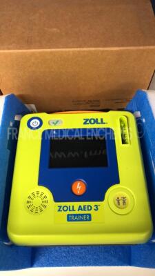 Lot of 2 ZOLL Defibrilator AED 3 Trainers original box never used - Italian Language - 2