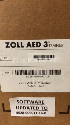 Lot of 2 ZOLL Defibrilator AED 3 Trainers original box never used - Dutch Language - 6