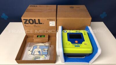 Lot of 2 ZOLL Defibrilator AED 3 Trainers original box never used - French Language