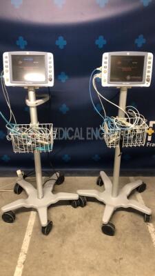 Lot of 2 GE Vital Signs Monitors Dash 2500 - one has SPO2 parameters issue - w/ ECG and SPO2 sensors (Both power up)