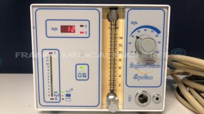 E.M.E Ventilator Infant Flow System M672P - YOM 2001 (Powers up) - 2