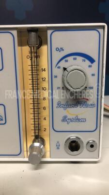 E.M.E Ventilator Infant Flow System M672P - YOM 2001 (Powers up) - 7