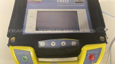 Schiller Defibrillator Fredbi E - YOM 2003 - missing battery charger - Untested - 3