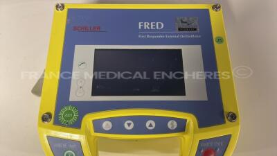 Schiller Defibrillator Fredbi E - YOM 2004 - missing battery charger - missing battery - Untested - 2