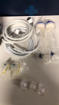 Airox Ventilator AXR 1a w/ 6 Intersurgical Smoothbore Breathing System 1.6M Exhalation Valves AXR1 and 2 Teleflex Medical Humid Vent Filter Compact S 19412T and 3 Sartorius Stedim Single use Filters Unit - untested because of the missing power supply - de - 5