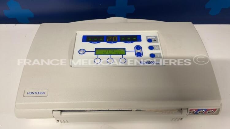 Huntleigh Fetal Monitor BD4000XS - no power cable (Powers up)