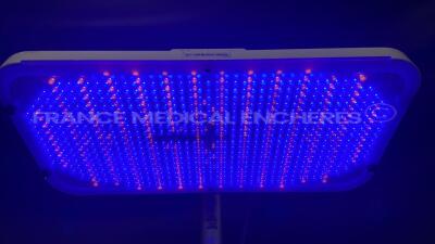 Natus Led Phototherapy NeoBLUE (Powers up) - 6