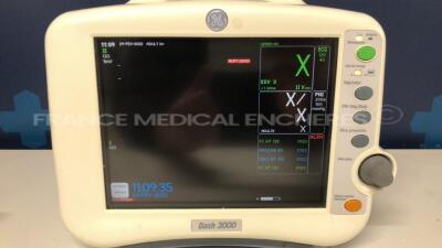 GE Patient Monitor Dash 3000 - YOM 2011 - S/W 7.3 w/ SpO2 Sensor - ECG Sensors - Dynamap Adult Cuff M5114/M5214 (Powers up) - 4